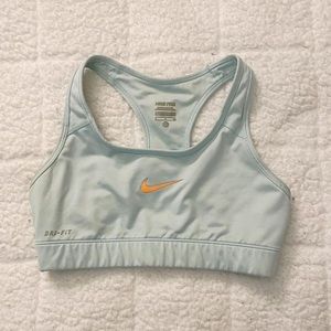 Nike Pro Sports Bra